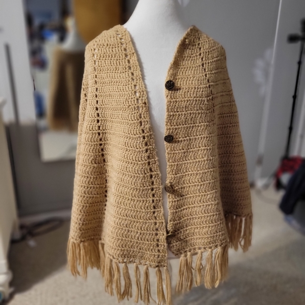 Vintage tan shrug shaw with fancy‎ buttons small-large